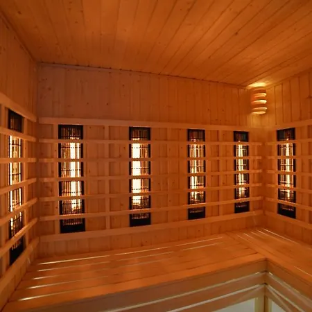 Laguna 6 Z Garazem Apartment