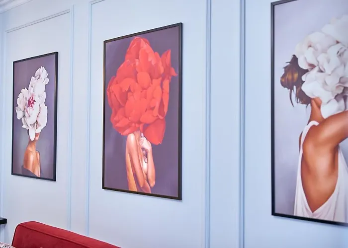 Laguna 6 Z Garazem *